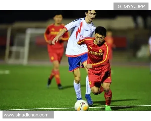 重庆足球队在速度排行榜中荣登第4名引发广泛关注与讨论