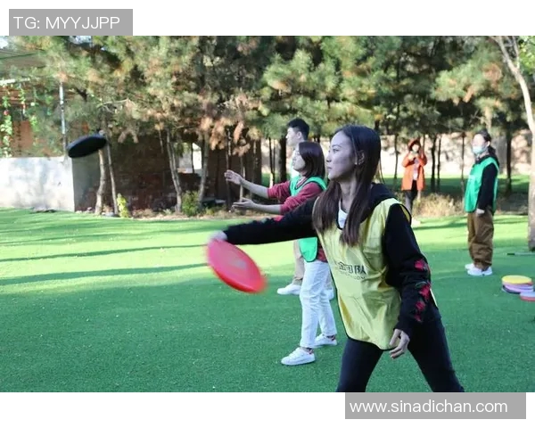 飞盘热潮席卷北京飞盘队如何引领力量与团结的变革